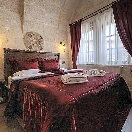 Shadow Cave House Otel *