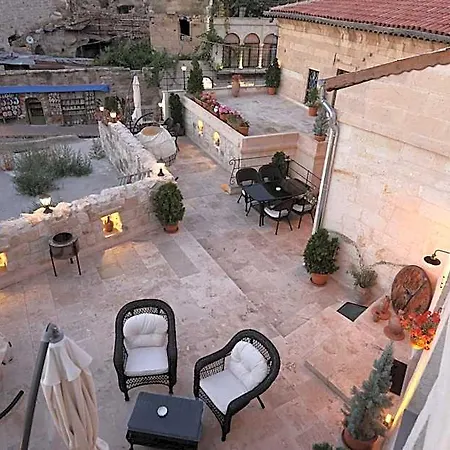 Shadow Cave House